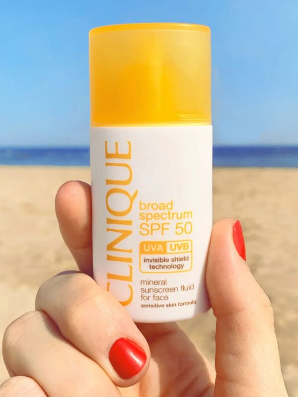 Bloqueador Facial Mineral Sunscreen Clinique SPF 50