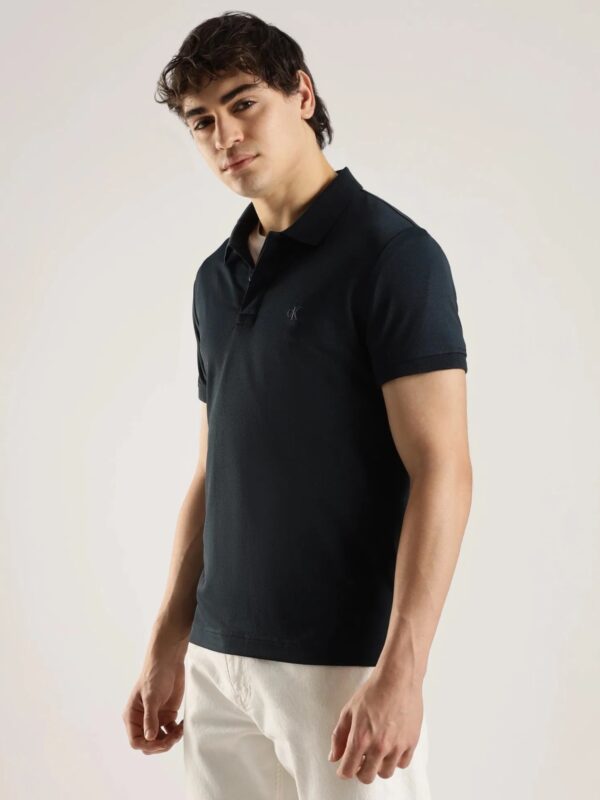 Camisa Negra tipo polo Calvin klein